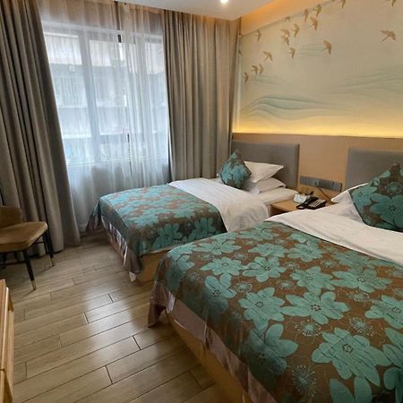 Hongxiang Hotel Гуанджоу Екстериор снимка