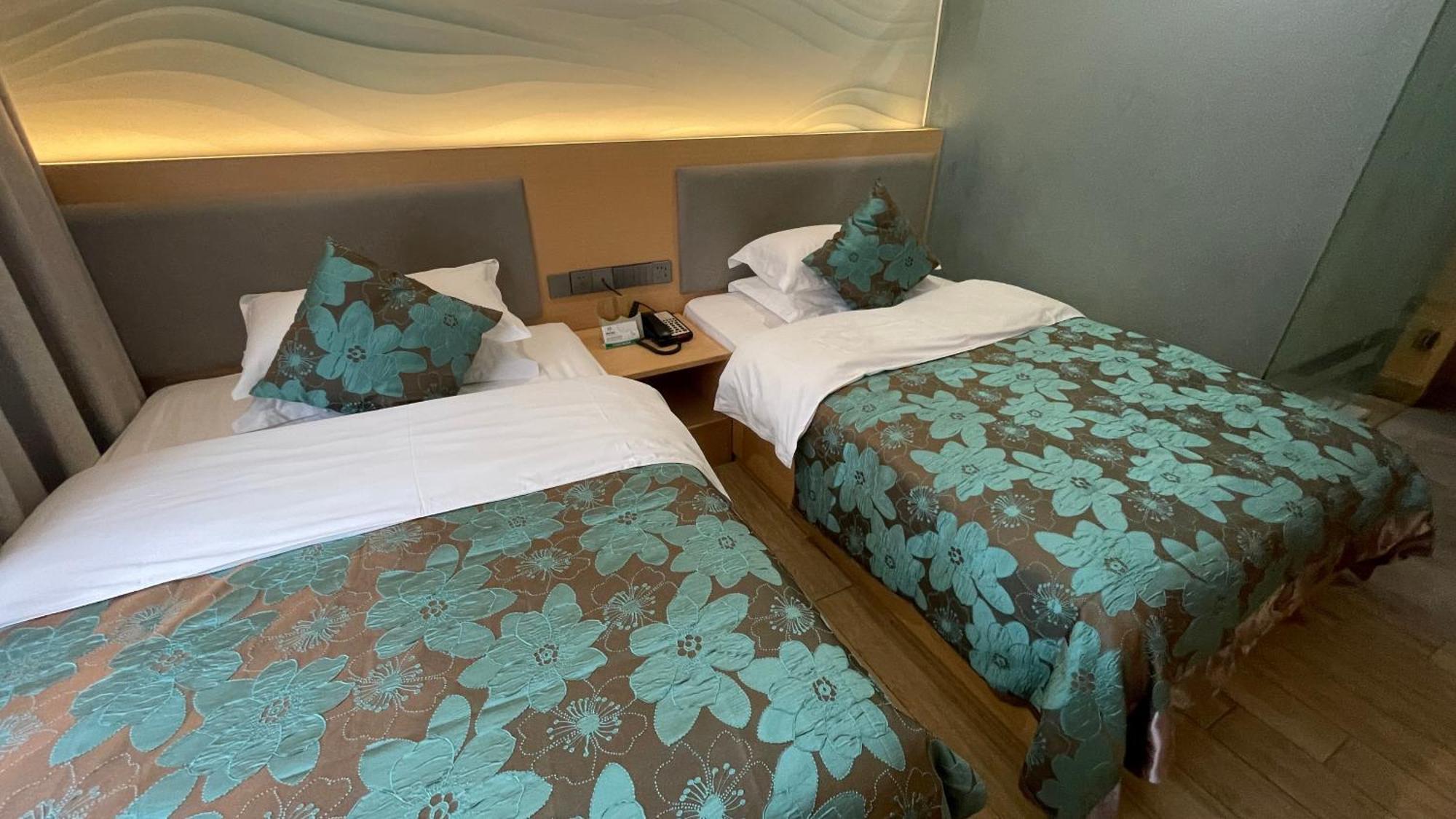 Hongxiang Hotel Гуанджоу Екстериор снимка