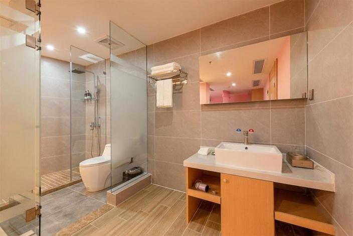 Hongxiang Hotel Гуанджоу Екстериор снимка