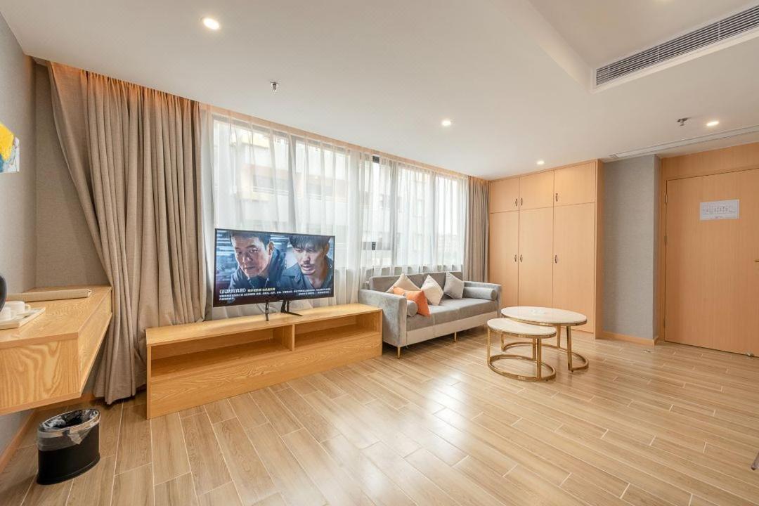 Hongxiang Hotel Гуанджоу Екстериор снимка
